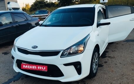 KIA Rio IV, 2017 год, 925 000 рублей, 11 фотография