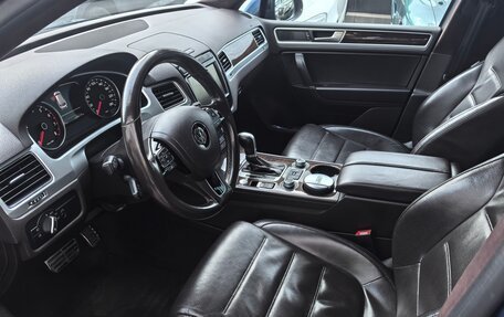 Volkswagen Touareg III, 2015 год, 2 500 000 рублей, 3 фотография
