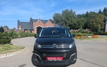 Citroen SpaceTourer I, 2021 год, 700 000 рублей, 6 фотография