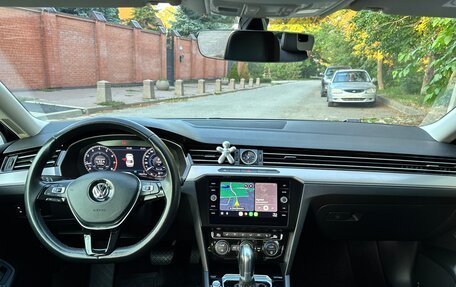 Volkswagen Passat B8 рестайлинг, 2017 год, 2 400 000 рублей, 15 фотография