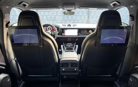 Porsche Cayenne III, 2025 год, 30 700 000 рублей, 19 фотография