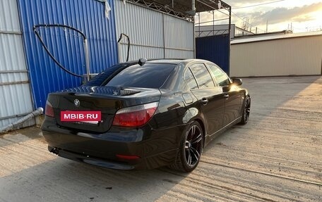 BMW 5 серия, 2004 год, 1 250 000 рублей, 4 фотография