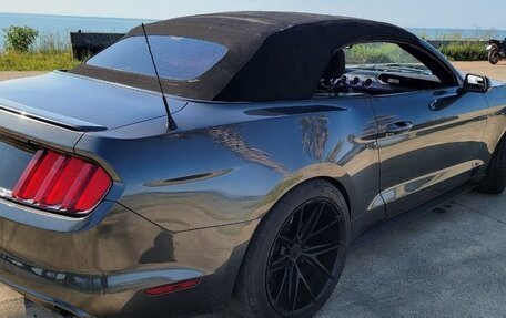 Ford Mustang VI рестайлинг, 2016 год, 1 036 575 рублей, 1 фотография