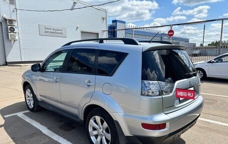 Mitsubishi Outlander III рестайлинг 3, 2011 год, 1 390 000 рублей, 2 фотография