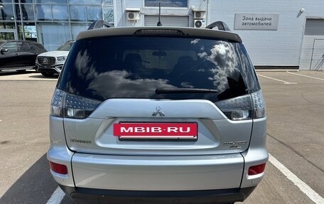 Mitsubishi Outlander III рестайлинг 3, 2011 год, 1 390 000 рублей, 6 фотография