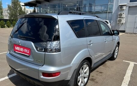 Mitsubishi Outlander III рестайлинг 3, 2011 год, 1 390 000 рублей, 5 фотография