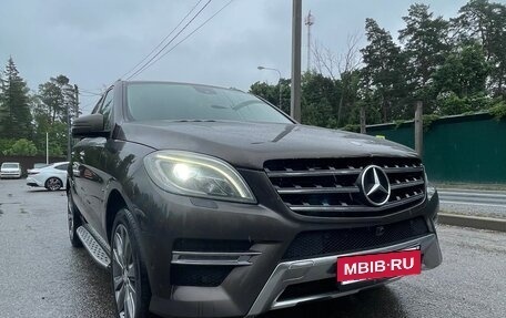 Mercedes-Benz M-Класс, 2012 год, 2 350 000 рублей, 2 фотография