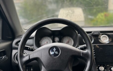Mitsubishi Outlander III рестайлинг 3, 2003 год, 325 000 рублей, 7 фотография