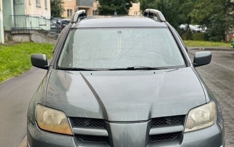 Mitsubishi Outlander III рестайлинг 3, 2003 год, 325 000 рублей, 2 фотография