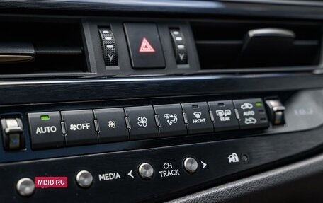 Lexus ES VII, 2022 год, 4 935 000 рублей, 28 фотография