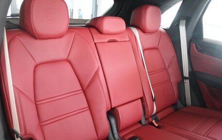 Porsche Cayenne III, 2025 год, 16 700 000 рублей, 13 фотография