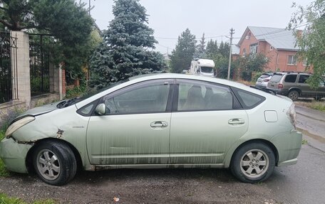 Toyota Prius, 2008 год, 550 000 рублей, 3 фотография