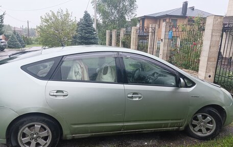 Toyota Prius, 2008 год, 550 000 рублей, 4 фотография