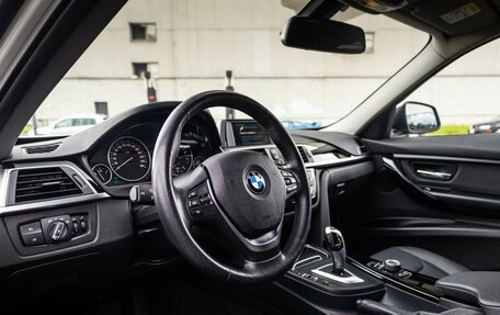 BMW 3 серия, 2018 год, 1 799 000 рублей, 15 фотография
