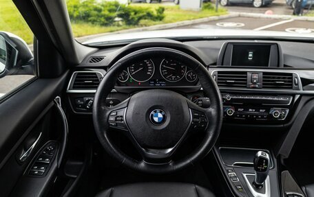 BMW 3 серия, 2018 год, 1 799 000 рублей, 16 фотография