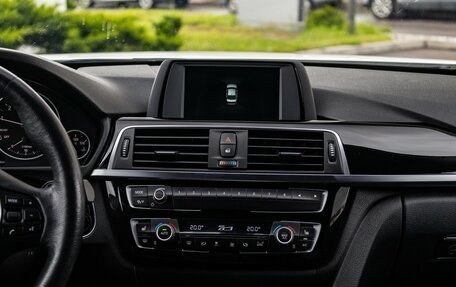 BMW 3 серия, 2018 год, 1 799 000 рублей, 20 фотография