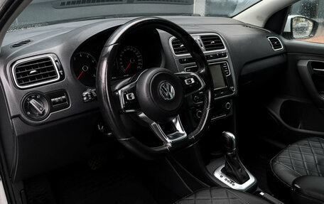 Volkswagen Polo VI (EU Market), 2019 год, 997 000 рублей, 14 фотография