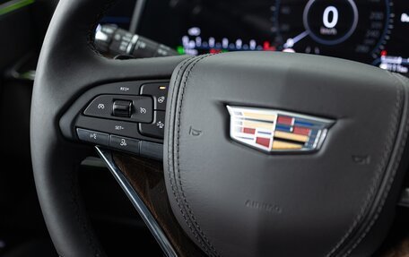 Cadillac Escalade V, 2024 год, 18 390 000 рублей, 16 фотография