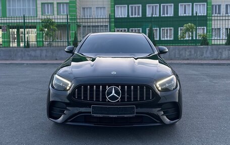 Mercedes-Benz E-Класс, 2021 год, 4 200 000 рублей, 2 фотография