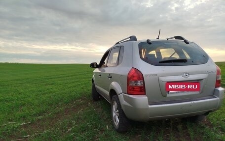 Hyundai Tucson III, 2008 год, 570 000 рублей, 3 фотография