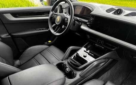 Porsche Cayenne III, 2024 год, 12 000 000 рублей, 13 фотография