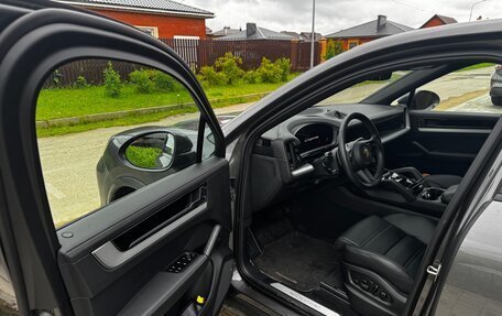 Porsche Cayenne III, 2024 год, 12 000 000 рублей, 15 фотография