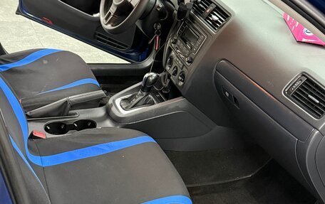 Volkswagen Jetta VI, 2014 год, 1 000 000 рублей, 16 фотография