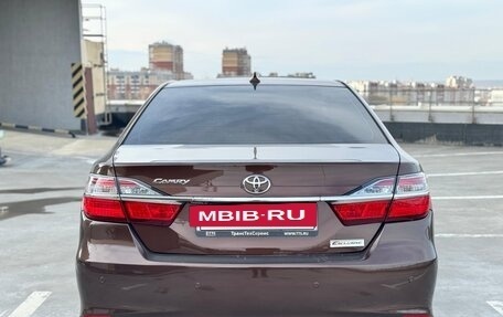 Toyota Camry, 2017 год, 2 135 000 рублей, 4 фотография