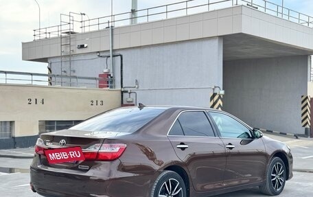 Toyota Camry, 2017 год, 2 135 000 рублей, 3 фотография