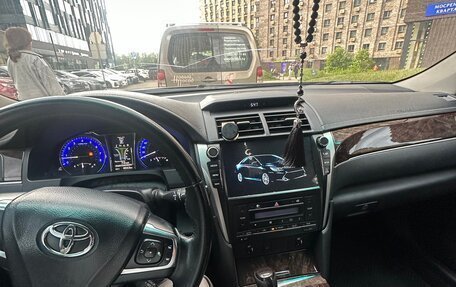 Toyota Camry, 2017 год, 1 750 000 рублей, 4 фотография