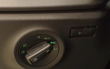Skoda Rapid II, 2021 год, 1 290 000 рублей, 10 фотография