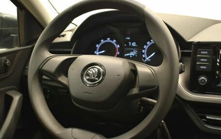 Skoda Rapid II, 2021 год, 1 290 000 рублей, 8 фотография