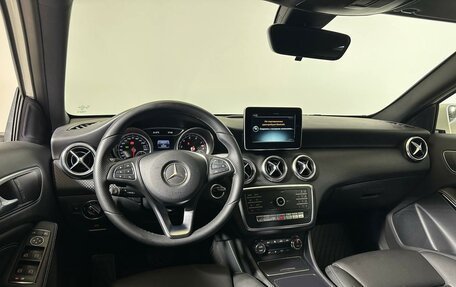 Mercedes-Benz A-Класс, 2016 год, 1 884 696 рублей, 6 фотография