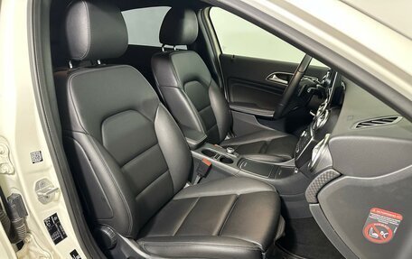 Mercedes-Benz A-Класс, 2016 год, 1 884 696 рублей, 8 фотография