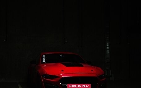 Ford Mustang VI рестайлинг, 2017 год, 2 000 000 рублей, 2 фотография