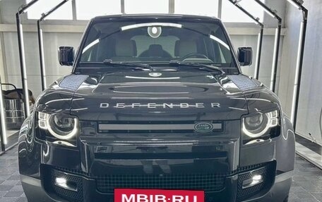 Land Rover Defender II, 2021 год, 5 980 000 рублей, 2 фотография