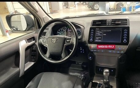 Toyota Land Cruiser Prado 150 рестайлинг 2, 2020 год, 5 370 000 рублей, 17 фотография