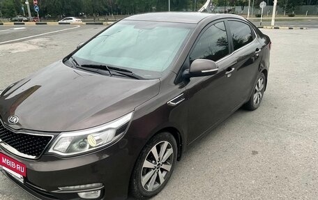 KIA Rio III рестайлинг, 2017 год, 1 049 000 рублей, 2 фотография