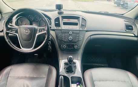 Opel Insignia II рестайлинг, 2010 год, 700 000 рублей, 13 фотография