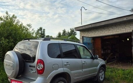 Chevrolet Niva I рестайлинг, 2013 год, 800 000 рублей, 2 фотография