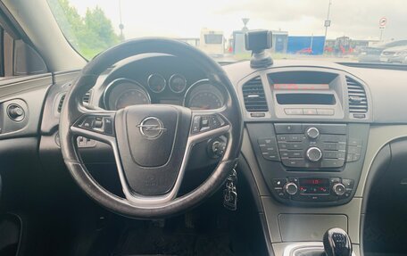 Opel Insignia II рестайлинг, 2010 год, 700 000 рублей, 16 фотография