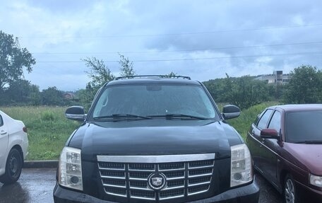 Cadillac Escalade III, 2007 год, 1 070 000 рублей, 2 фотография