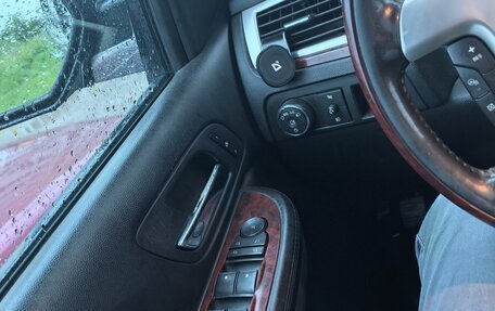 Cadillac Escalade III, 2007 год, 1 070 000 рублей, 10 фотография