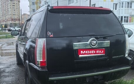 Cadillac Escalade III, 2007 год, 1 070 000 рублей, 3 фотография