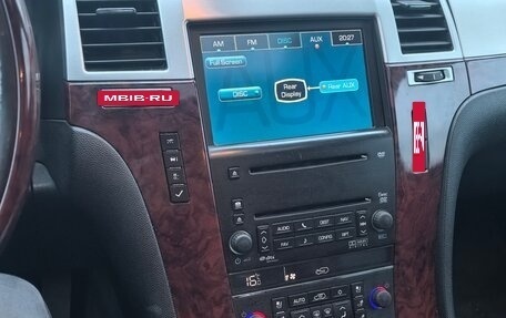 Cadillac Escalade III, 2007 год, 1 070 000 рублей, 9 фотография