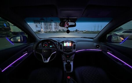 Chevrolet Cruze II, 2010 год, 610 000 рублей, 9 фотография