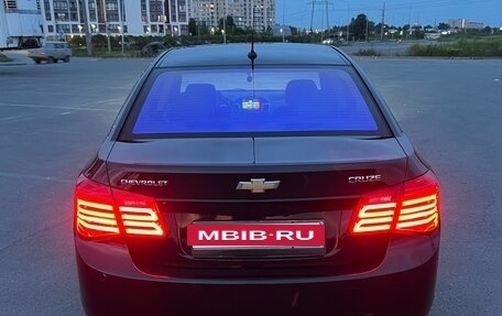 Chevrolet Cruze II, 2010 год, 610 000 рублей, 2 фотография