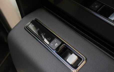 Land Rover Range Rover IV рестайлинг, 2018 год, 5 900 000 рублей, 30 фотография