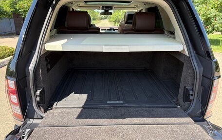 Land Rover Range Rover IV рестайлинг, 2016 год, 5 900 000 рублей, 8 фотография