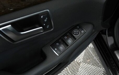 Mercedes-Benz E-Класс, 2011 год, 1 150 000 рублей, 15 фотография